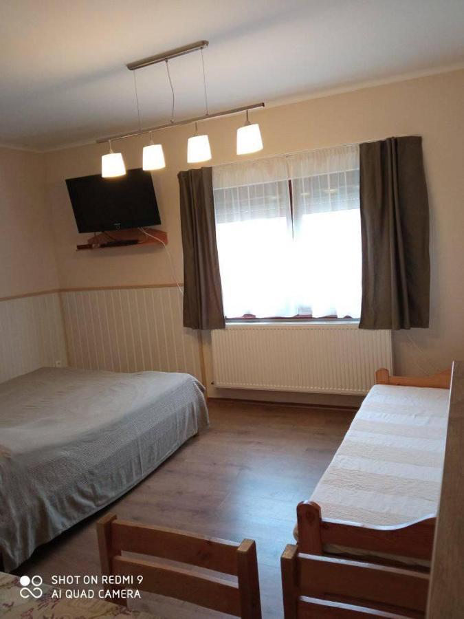 Besenyei Apartman Sárvár 外观 照片